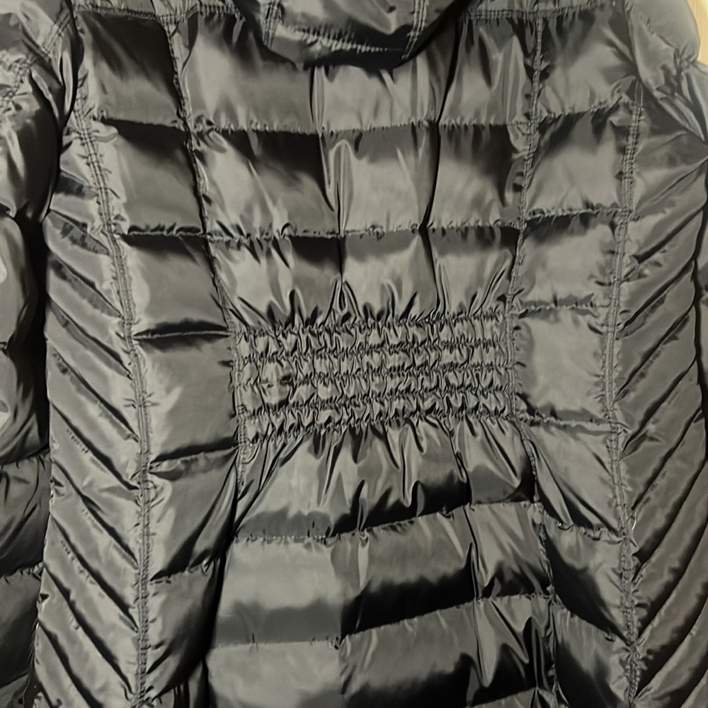 Michael Kors size L puffer - Picture 4 of 6